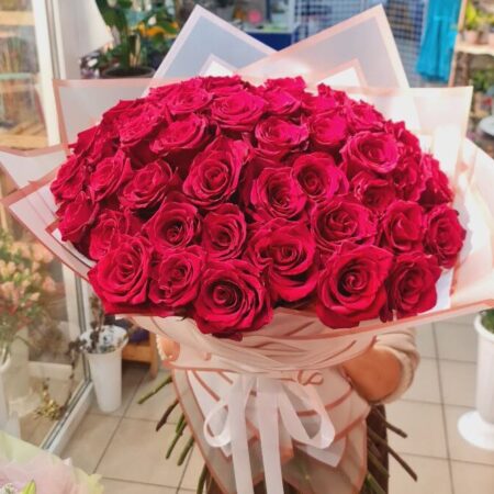 51 роза Эквадор